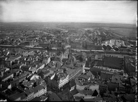 Widok ogólny na miasto z wieży kościoła św. Jakuba na płn. (MNS/A.Foto/4994; Szczecin)